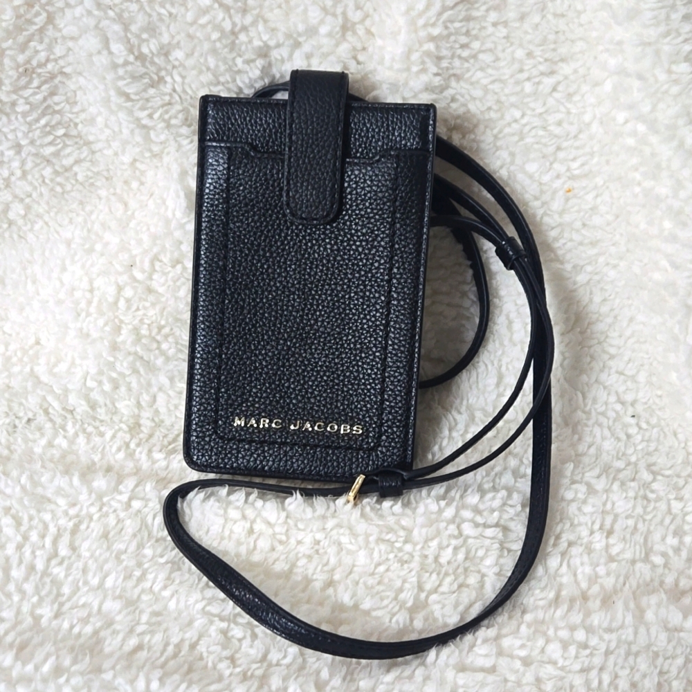 Marc Jacobs Leather Crossbody Phone  Bag in Black